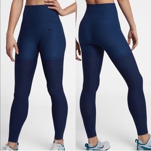 Nike Ribbed Seamless High-Rise Leggings